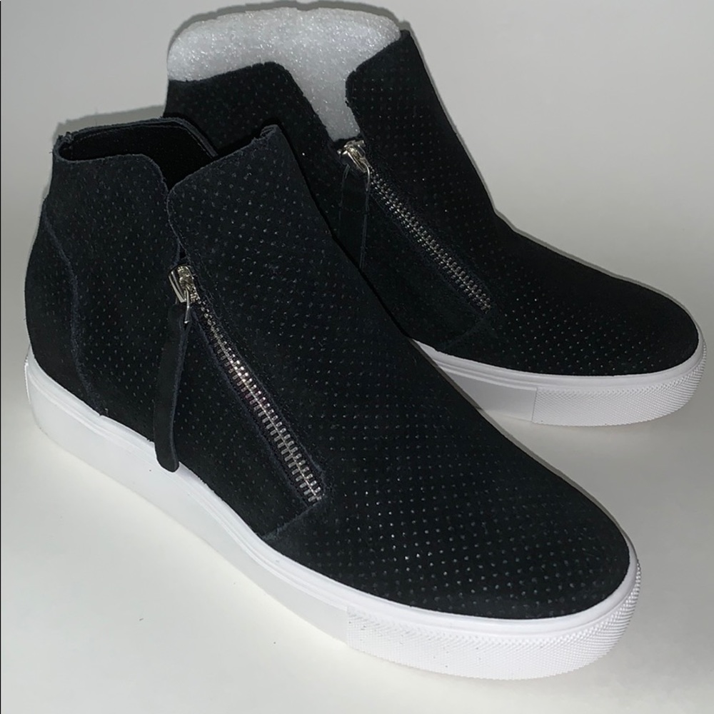 👠Host Pick Steve Madden Caliber Black Suede